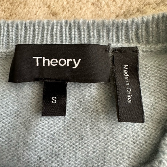 Theory Cashmere Sweater Small - Picture 3 of 9